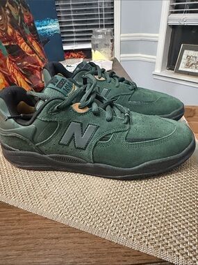 New Balance Men's Dark Green Suede Athletic Sneakers